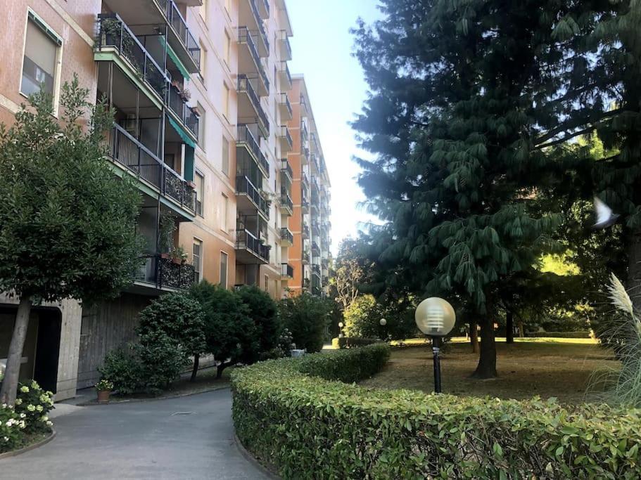Appartamento Veronica, Per Lavoro E Relax Corsico Kültér fotó