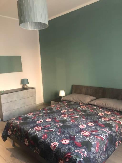 Appartamento Veronica, Per Lavoro E Relax Corsico Kültér fotó